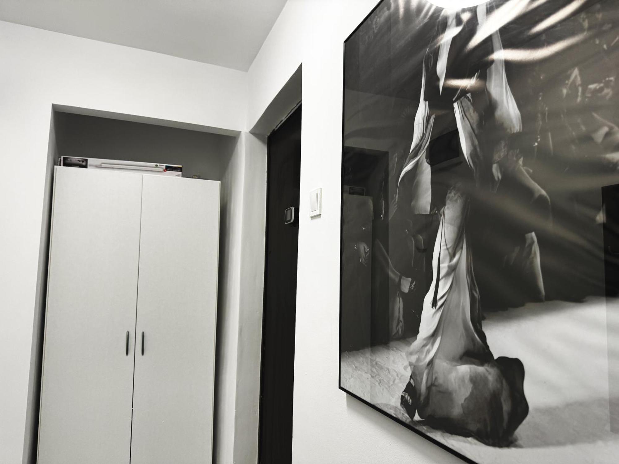 Loving Downtown Studio By Chr Luxury Property Бухарест Екстер'єр фото
